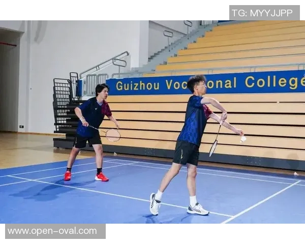 羽毛球的魅力之旅:深入了解重庆羽毛球队的团队合作精神与训练秘辛